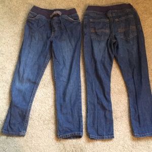 Two pair Boys Carter’s jeans size 6